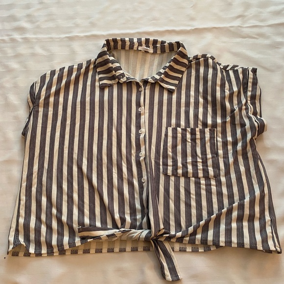 Ardene Tops - 2/$10. Ardene Striped Short Sleeve Button Down Top, XL